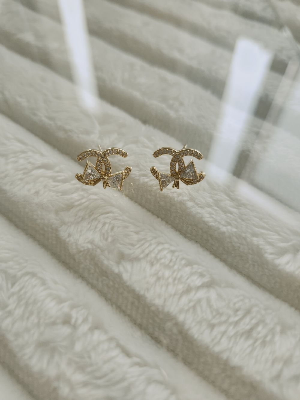 Gold Tone Crystal Pave Bow Stud Earrings Sparkly Statement Fashion Jewelry New